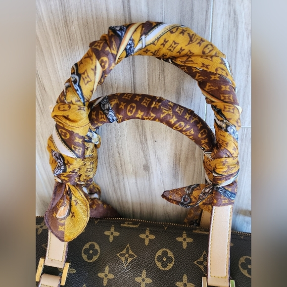 Brown Round Double Handle Bag - Picture 10 of 15